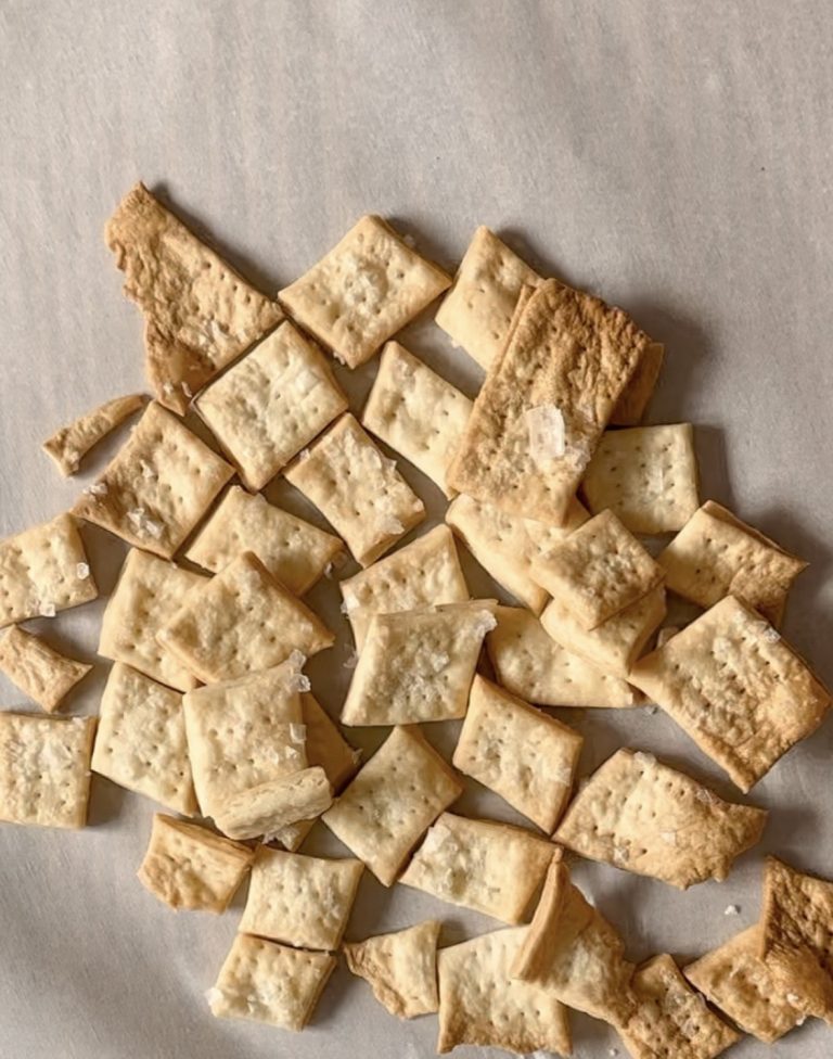 Easy Sourdough Crackers Recipe Made with Discard 