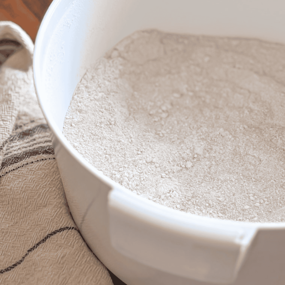 Fresh Milled Flour: Benefits, FAQ’s, And How To Bake With It